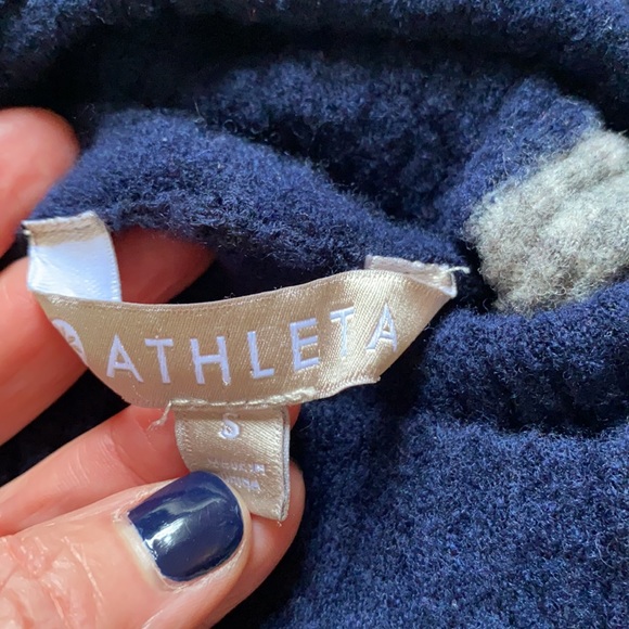 Athleta soft navy turtleneck, size S but fits like M - Picture 3 of 4